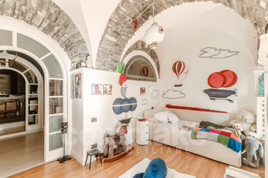 Apartment with garden on the lake and boat place near Cernobbio