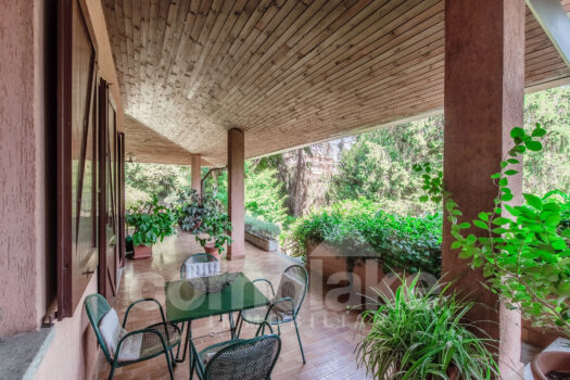 Independent villa with spacious garden in San Fermo Della Battaglia