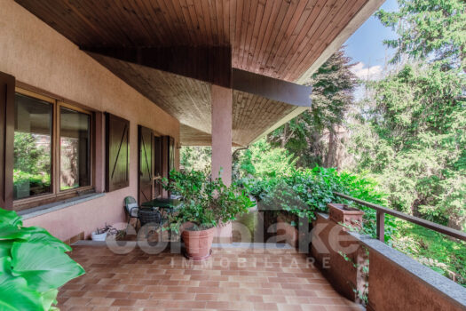 Independent villa with spacious garden in San Fermo Della Battaglia