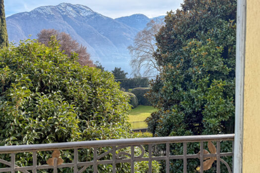 Apartment in an historic villa – Tremezzina with lake view