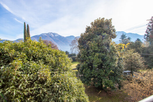 Apartment in an historic villa – Tremezzina with lake view