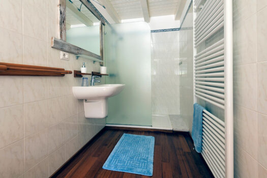 Villa with lake view in Cremia – dominant position