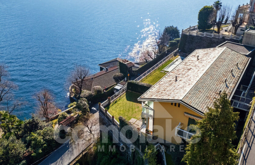 Villa with garden and marvelous lake view in Moltrasio