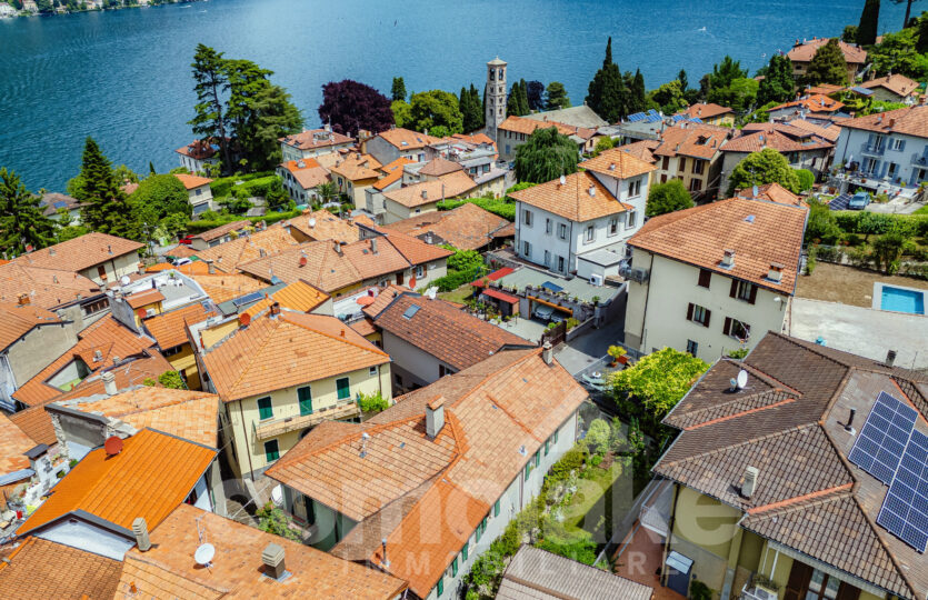 Lake house with garden in Torno