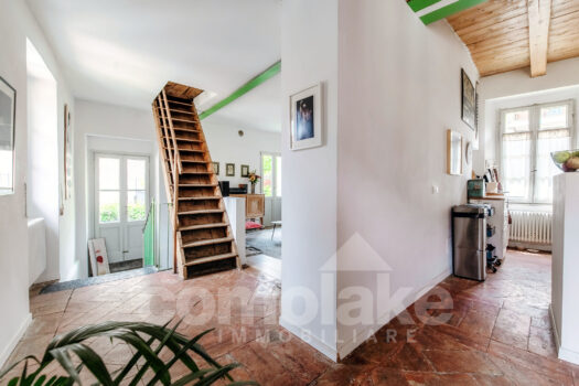 Lake house with garden in Torno