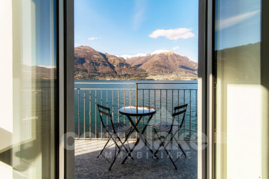 Modern lake front apartment near Bellagio