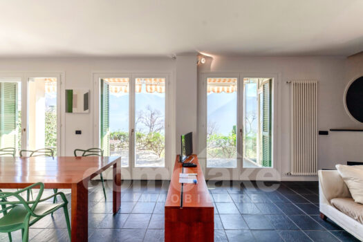 Villa with garden and wonderful lake view in Moltrasio