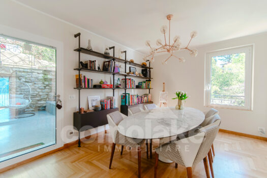 Detached house with a garden and lake view in Carate Urio