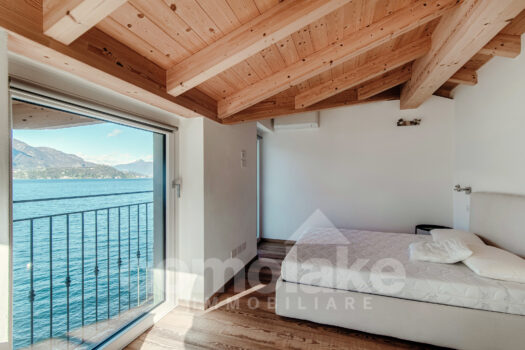 Modern lake front apartment near Bellagio