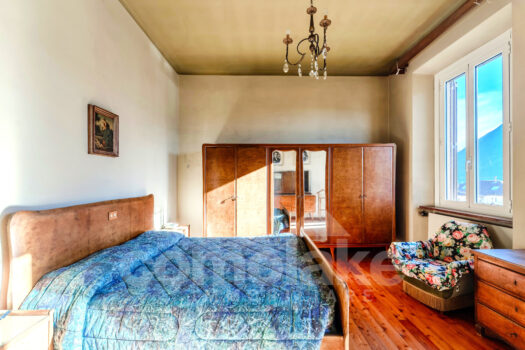 Classic villa with a large garden in Cernobbio