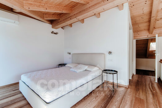 Modern lake front apartment near Bellagio