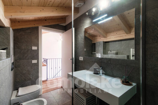 Modern lake front apartment near Bellagio