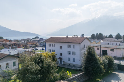 Large apartment in the center of Domaso – lake view