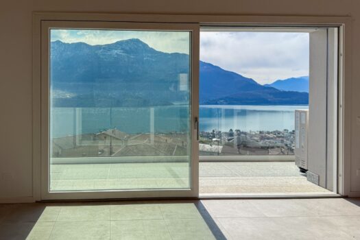 New modern apartments in Domaso – with a pool and lake views