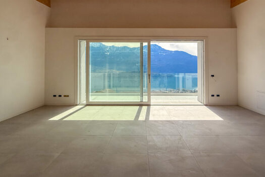 New modern apartments in Domaso – with a pool and lake views