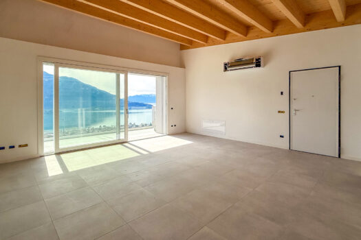 New modern apartments in Domaso – with a pool and lake views