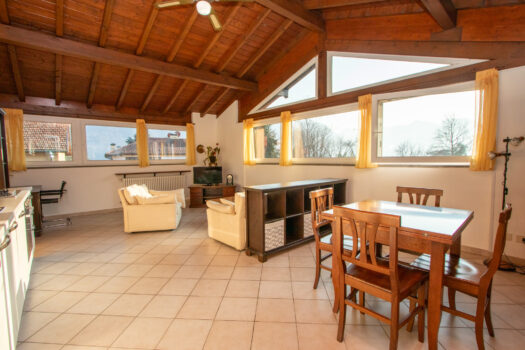 Renovated apartments with lake views and close to the center – Tremezzina