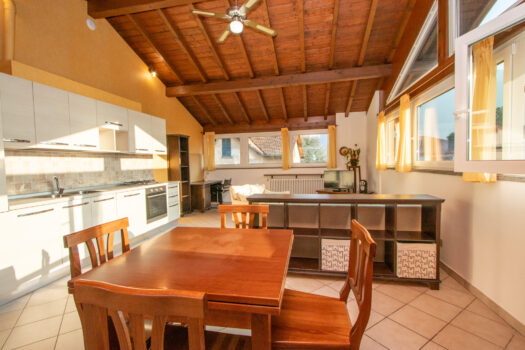 Renovated apartments with lake views and close to the center – Tremezzina