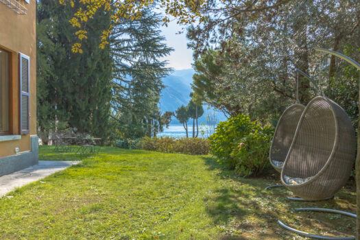 Villa directly on the lake in Tremezzina – stunning lake view