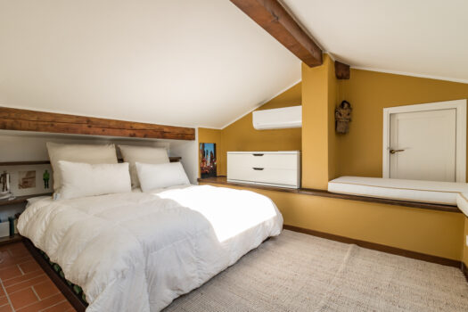 Villa directly on the lake in Tremezzina – stunning lake view