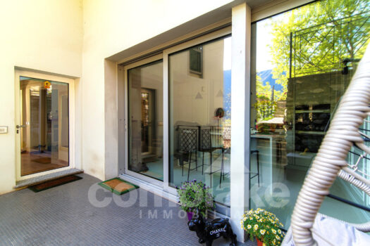 Detached house with a garden and lake view in Carate Urio