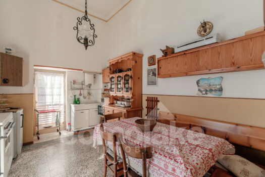 Historic house with a terrace and garden in Moltrasio