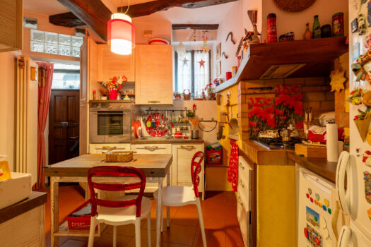 Detached house in Grandola ed Uniti – near the center