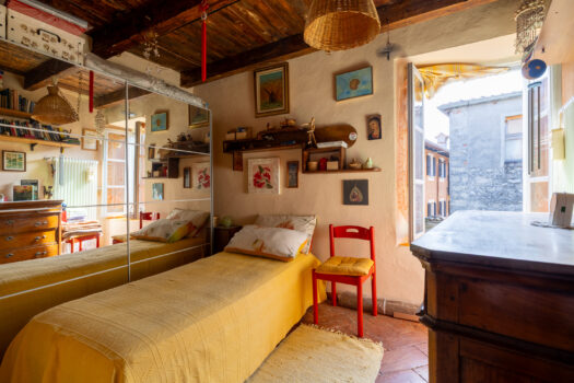 Detached house in Grandola ed Uniti – near the center