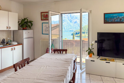 Three-room apartment with lake views in Tremezzina – near the lake