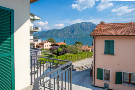 Three-room apartment with lake views in Tremezzina – near the lake