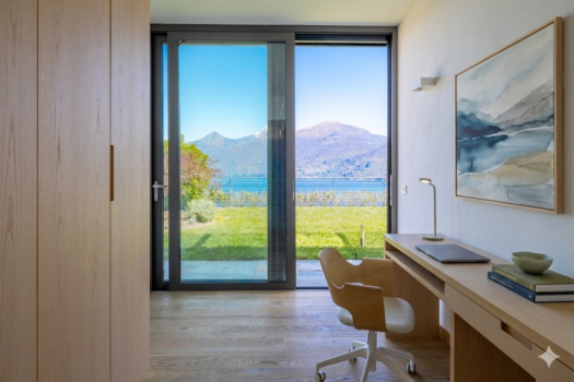 Modern panoramic apartment in Menaggio – with pool and rooftop garden