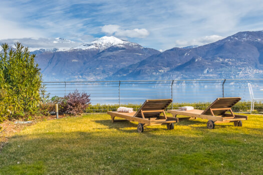 Modern panoramic apartment in Menaggio – with pool and rooftop garden