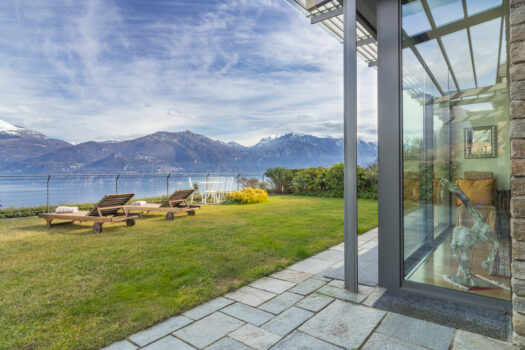 Modern panoramic apartment in Menaggio – with pool and rooftop garden