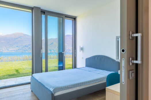 Luxury Villa in a modern context in Menaggio – pool and stunning lake views