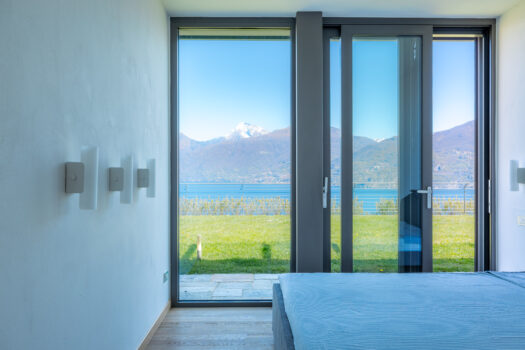 Luxury Villa in a modern context in Menaggio – pool and stunning lake views