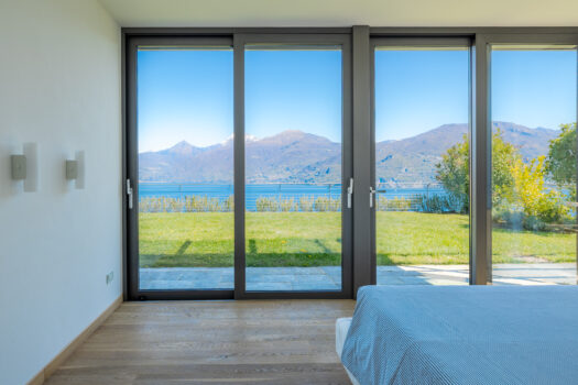 Luxury Villa in a modern context in Menaggio – pool and stunning lake views