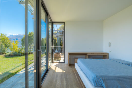 Luxury Villa in a modern context in Menaggio – pool and stunning lake views