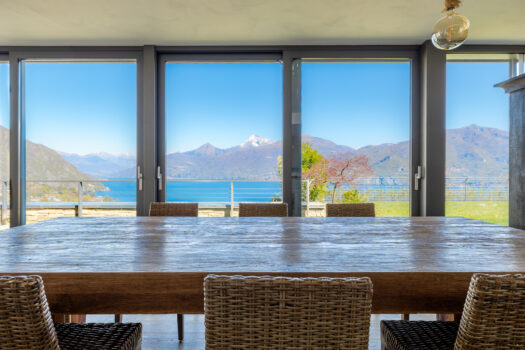 Luxury Villa in a modern context in Menaggio – pool and stunning lake views