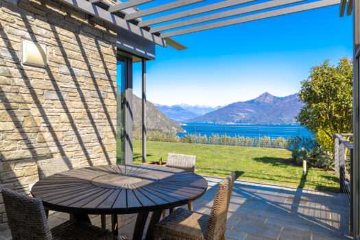 Luxury Villa in a modern context in Menaggio – pool and stunning lake views