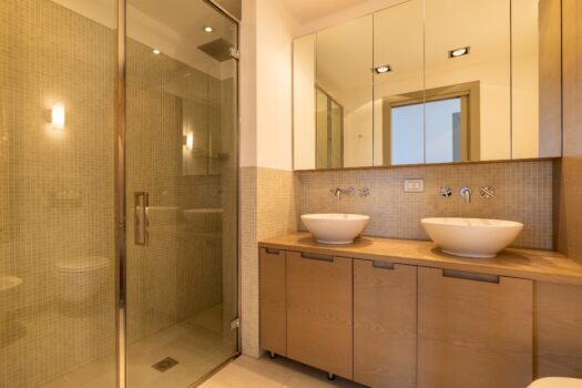 Prestigious panoramic apartment in Menaggio – with pool and sun deck