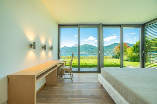 Prestigious panoramic apartment in Menaggio – with pool and sun deck