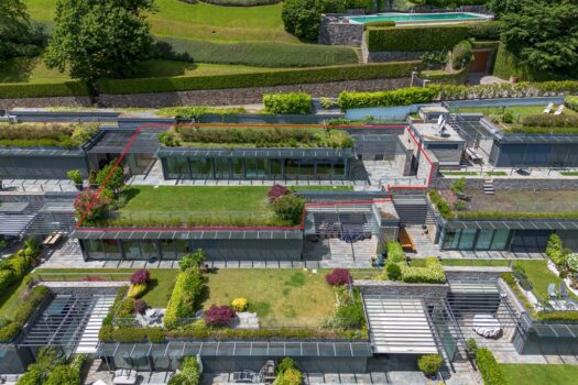 Prestigious panoramic apartment in Menaggio – with pool and sun deck