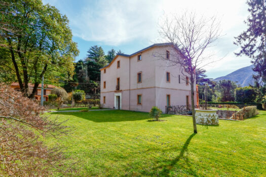 Luxurious historic villa in Tremezzina – near the lake