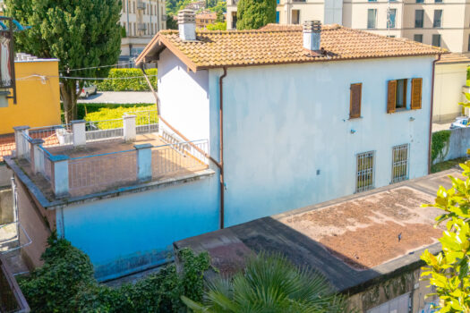 Small villa in the centre of Menaggio – lake view