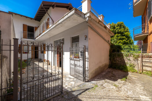 Small villa in the centre of Menaggio – lake view