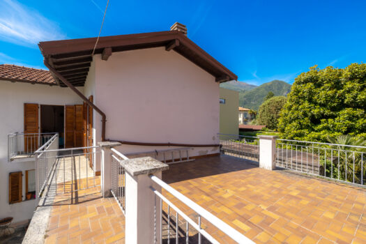 Small villa in the centre of Menaggio – lake view