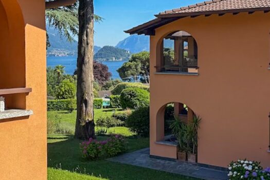 Menaggio β Two one-bedroom apartments with lake views in a residence featuring a historic park