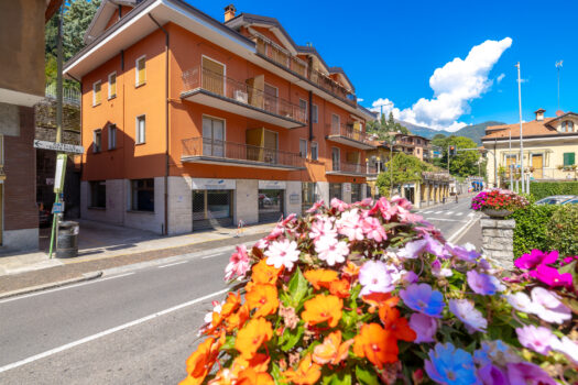 Apartment in the centre of Menaggio – with parking space