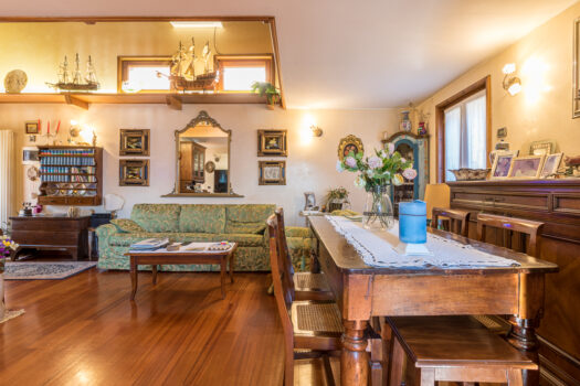 Independent house with a lake view in Argegno