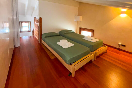 Independent house with a lake view in Argegno
